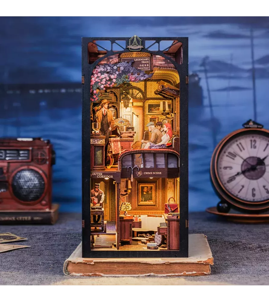Diorama miniature « Train Mystery Case » – wagon vintage illuminé – Cutebee / Assemblez-Moi Langon