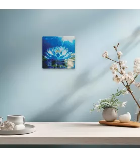 Diamond Painting Lotus Blanc Brillant Figured'Art – tableau à strass 25x25 cm lotus lumineux sur eau – chez Assemblez-Moi