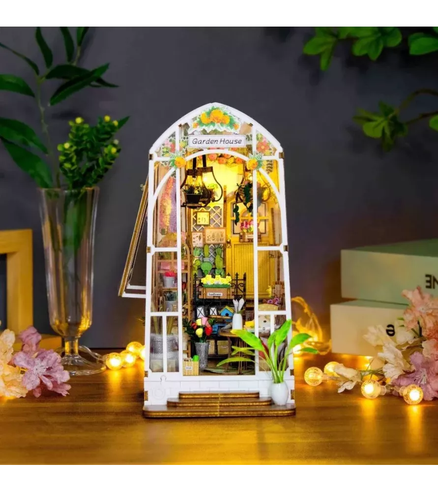 Book Nook Serre et Fleurs Figured'Art – serre miniature LED fleurie – chez Assemblez-Moi