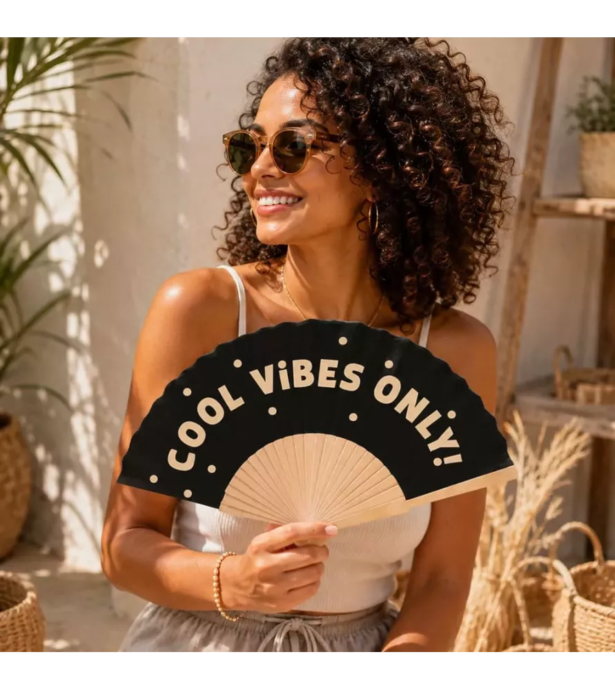 Éventail Cool Vibes Only Art Grafik en bois et tissu chez Assemblez-Moi Langon